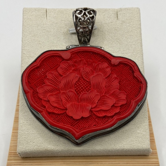 None Jewelry - Vintage Sterling Silver Large Chinese Cinnabar Heart Shaped Pendant